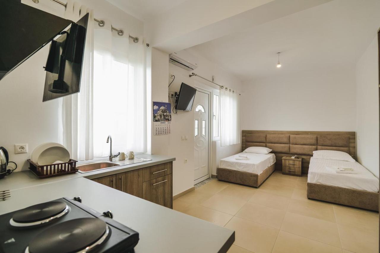 Near The Sea Apartments Nano Ksamil Exterior photo