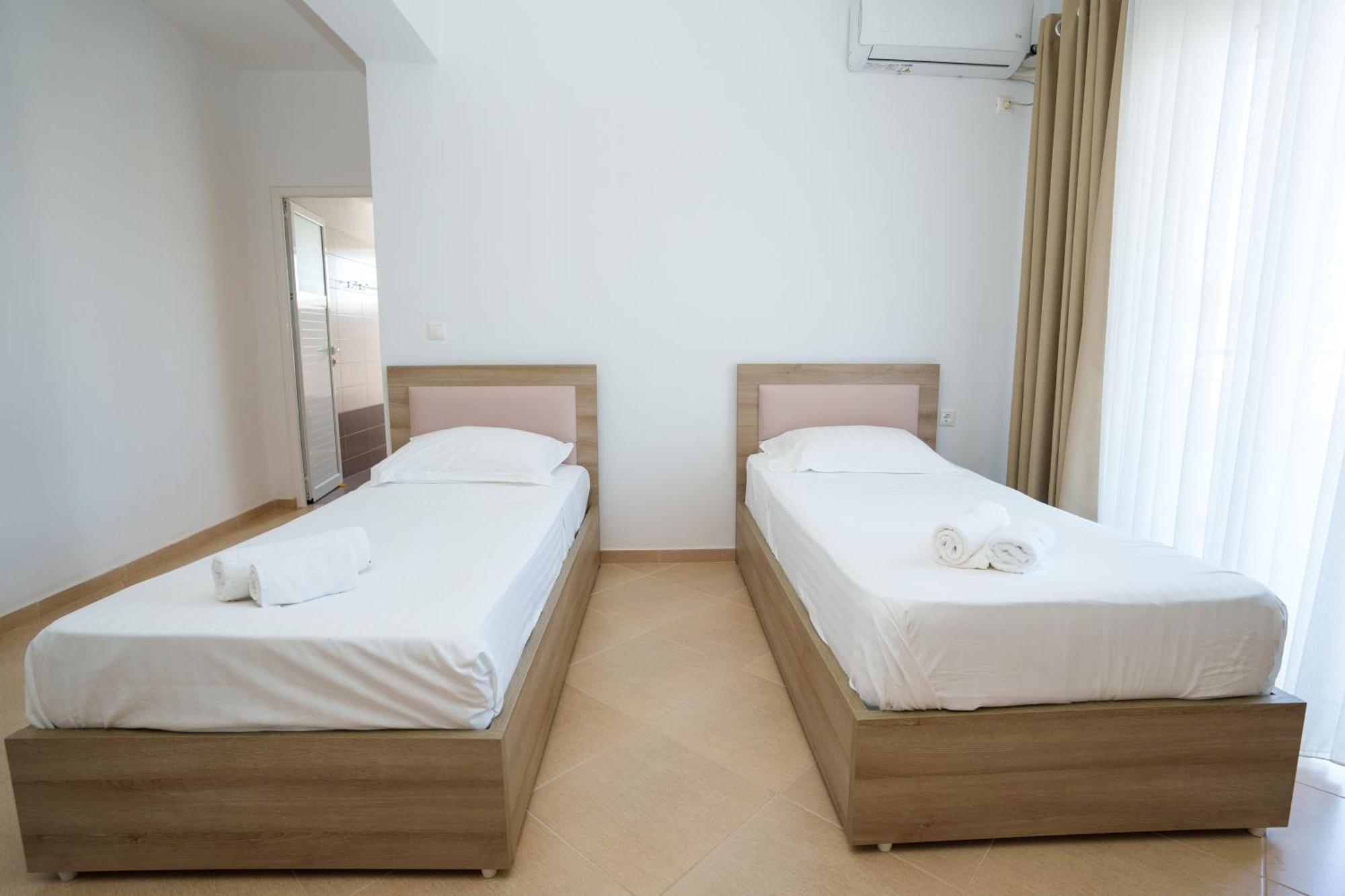 Near The Sea Apartments Nano Ksamil Exterior photo